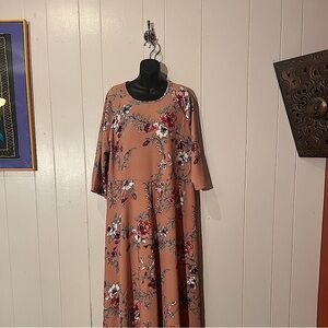 SHEIN. Maxi Length Long Dress With Tie At The Waist 4XL. Floral. Romantic.